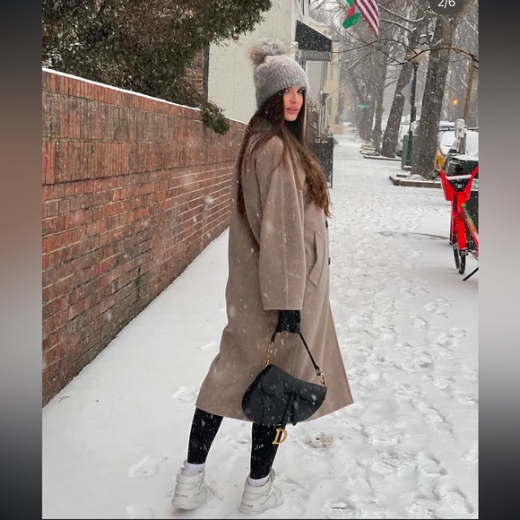 Max Mara Madame iconic coat like new! Color cacha - Picture 6 of 11